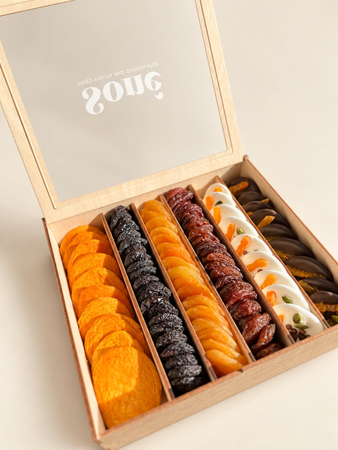 Dried Fruits & Chocolates Gift Box photo 2